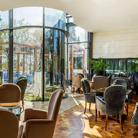 Park 5*